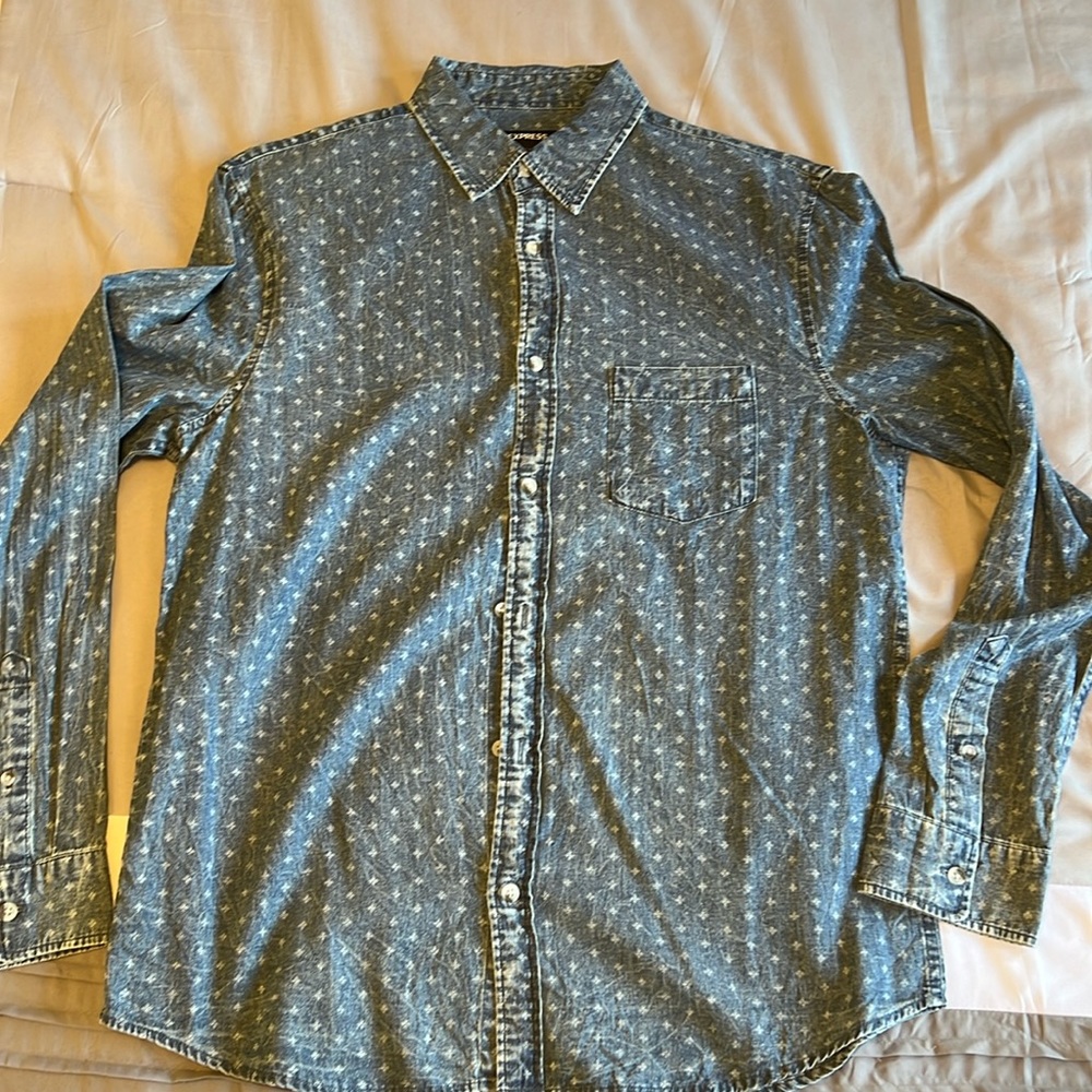 NWOT Express denim button up shirt